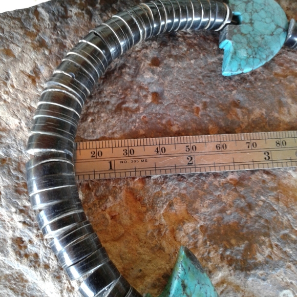 Sterling Silver graduated vintage heishe fetish Bear necklace - Picture 3 of 16